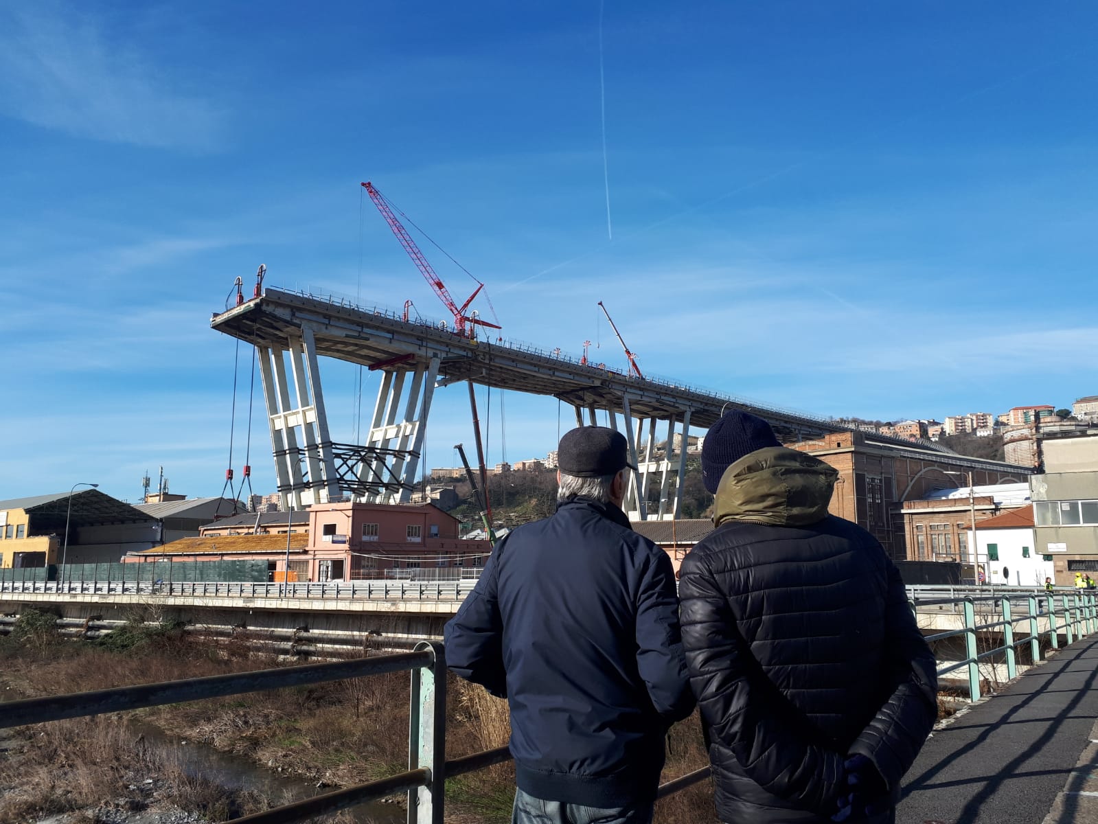 Ponte Morandi, si lavora sulla trave di 40 metri. La ditta: 