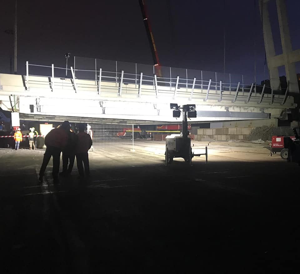 Lavori ponte Morandi, la trave 'gerber' del moncone ovest è atterrata