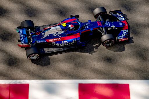 La nuova Toro Rosso si presenta, al volante Kvyat e Albon