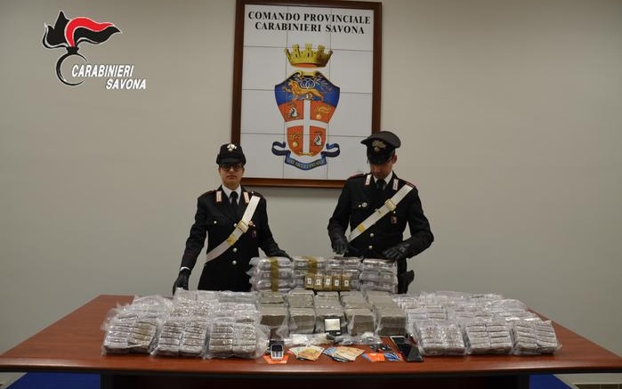 Rifornivano Genova e Savona di hashish: arrestati due super spacciatori