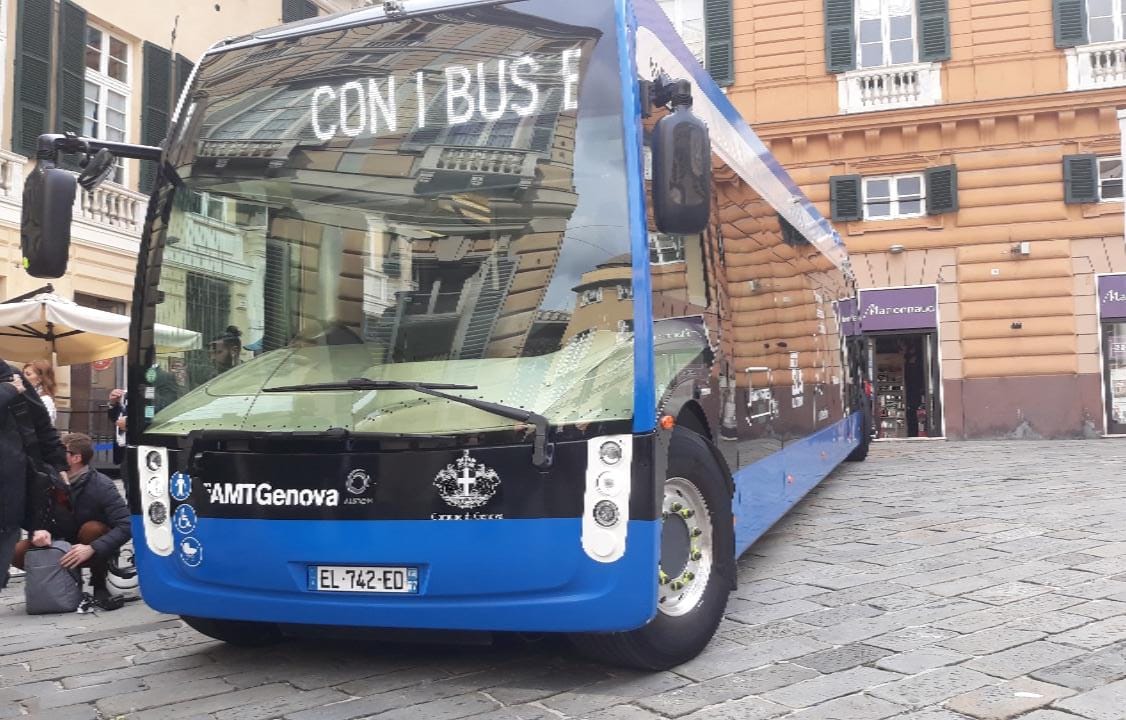 Bus elettrico gratis in città: ecco la sperimentazione green di Amt