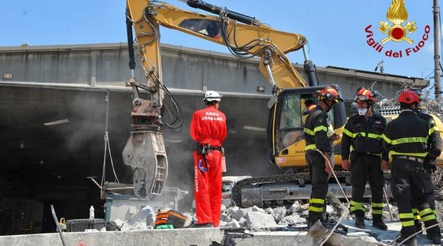 Ponte Morandi, via libera al dissequestro dei detriti stoccati a San Biagio