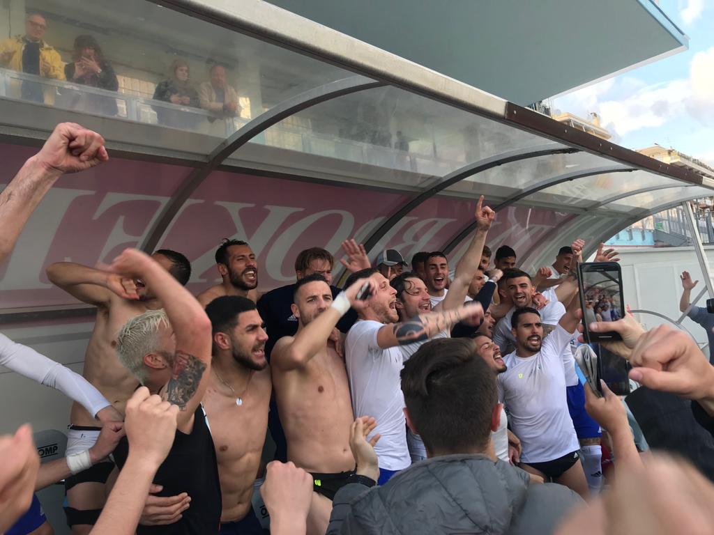 L'Entella batte la Carrarese 1-0, Piacenza ko a Siena. I chiavaresi tornano in Serie B 