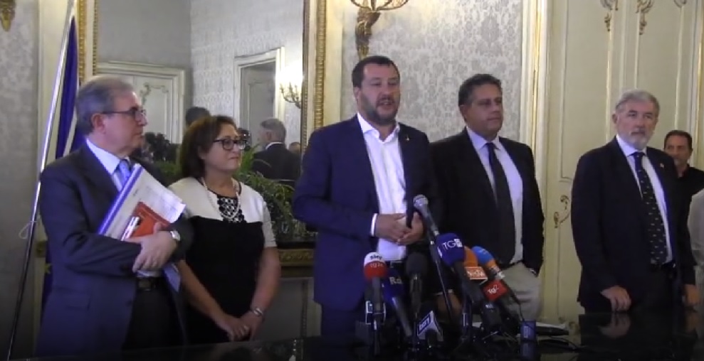 Lotta alla mafia, il ministro Salvini a Genova: 