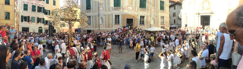 Grande partecipazione alla festa della Maddalena: l'uscita della Madonna