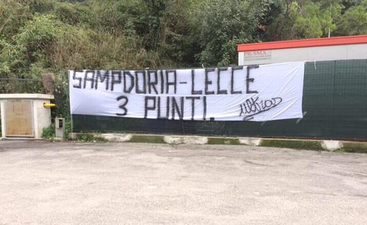 'Sampdoria-Lecce 3 punti', lo striscione degli ultras a Bogliasco