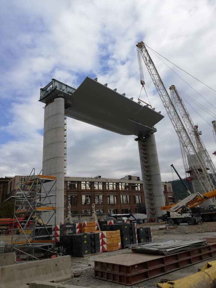 Il ponte per Genova prende forma, montate tutte le 'alette' nell'impalcato