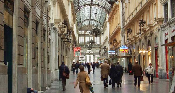 In fuga da giorni dal carcere della Spezia, trovato a passeggiare in centro a Genova