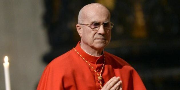 Il cardinal Bertone: 