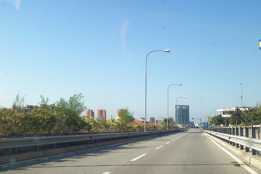 Genova, tir perde olio di semi: chiuse via 30 Giugno e via Benedetti 