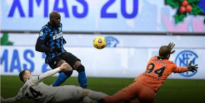 Spezia a testa alta, ma il cuore non basta: l'Inter vince 2-1