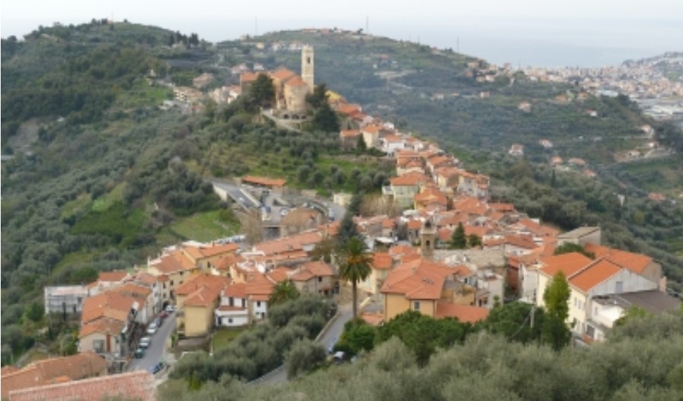 Covid: focolaio in parrocchia dell'Imperiese, positivi il sacerdote e sei fedeli