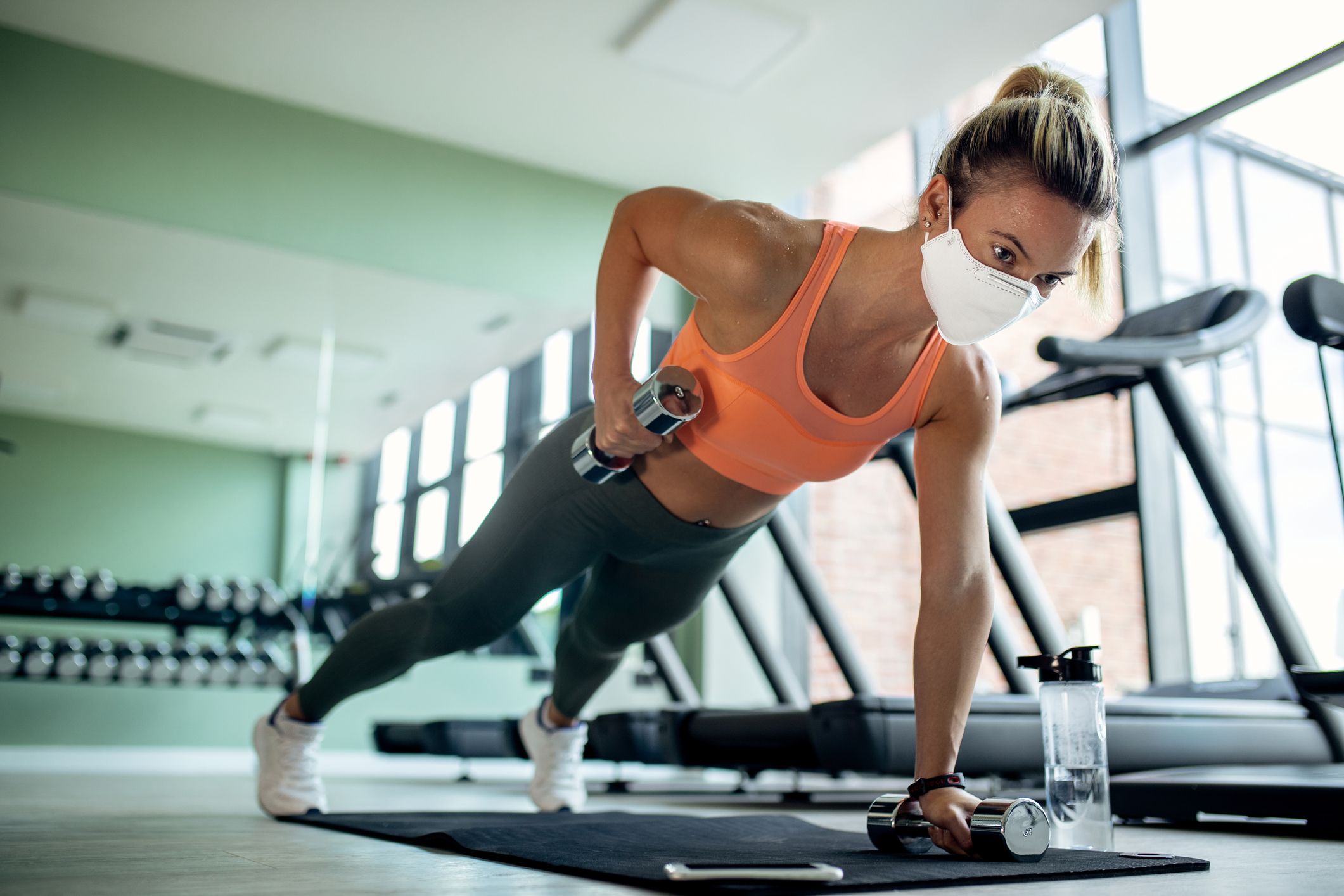 Covid, si inventano una gara per allenarsi in palestra: sanzionati 