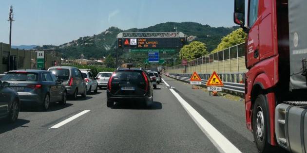 Caos Autostrade, ancora code e traffico intenso per lavori