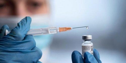 Vaccini, Toti: chi non lo fa limita la libertà degli altri