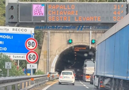 Caos autostrade, ancora code prima della pausa-cantieri del weekend